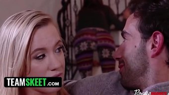 Üvey Annemi Ve Genç Kız Arkadaşımı Istiyorum.