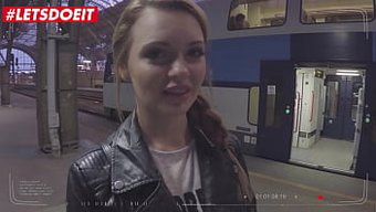 Rus Genç Bebek Emily Thorne Ve Charlie Dean Sıcak Bir Ev Yapımı Seks Seansında